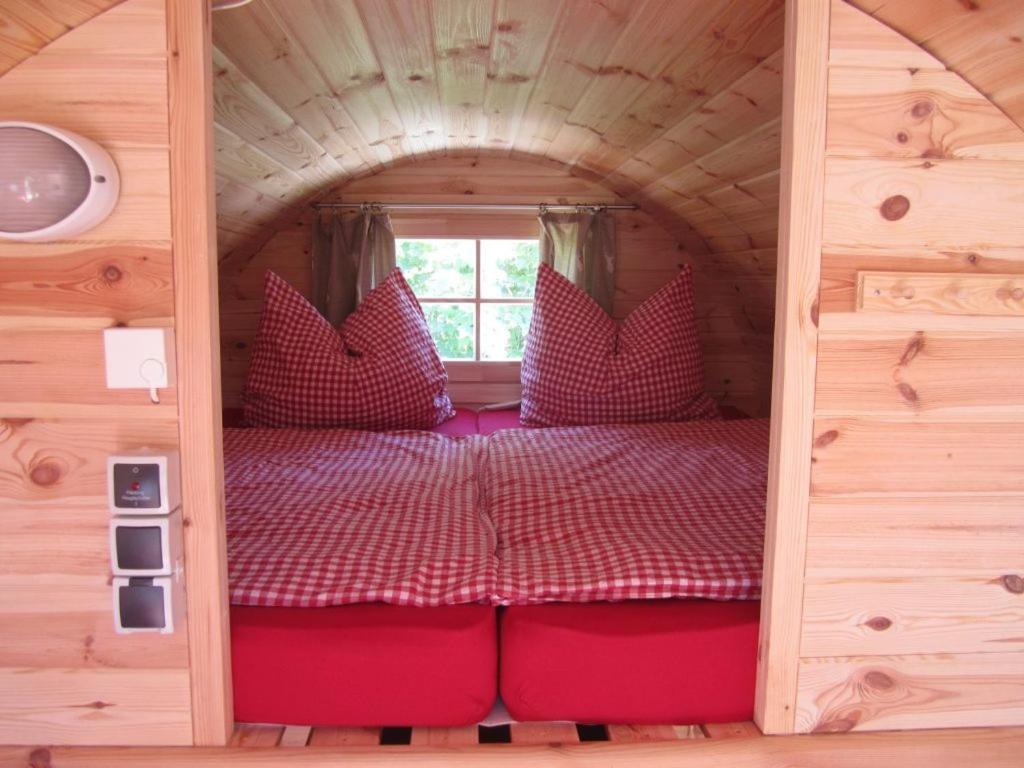 Schlaffass-Camping Gutshof Donauried Günzburg Dış mekan fotoğraf